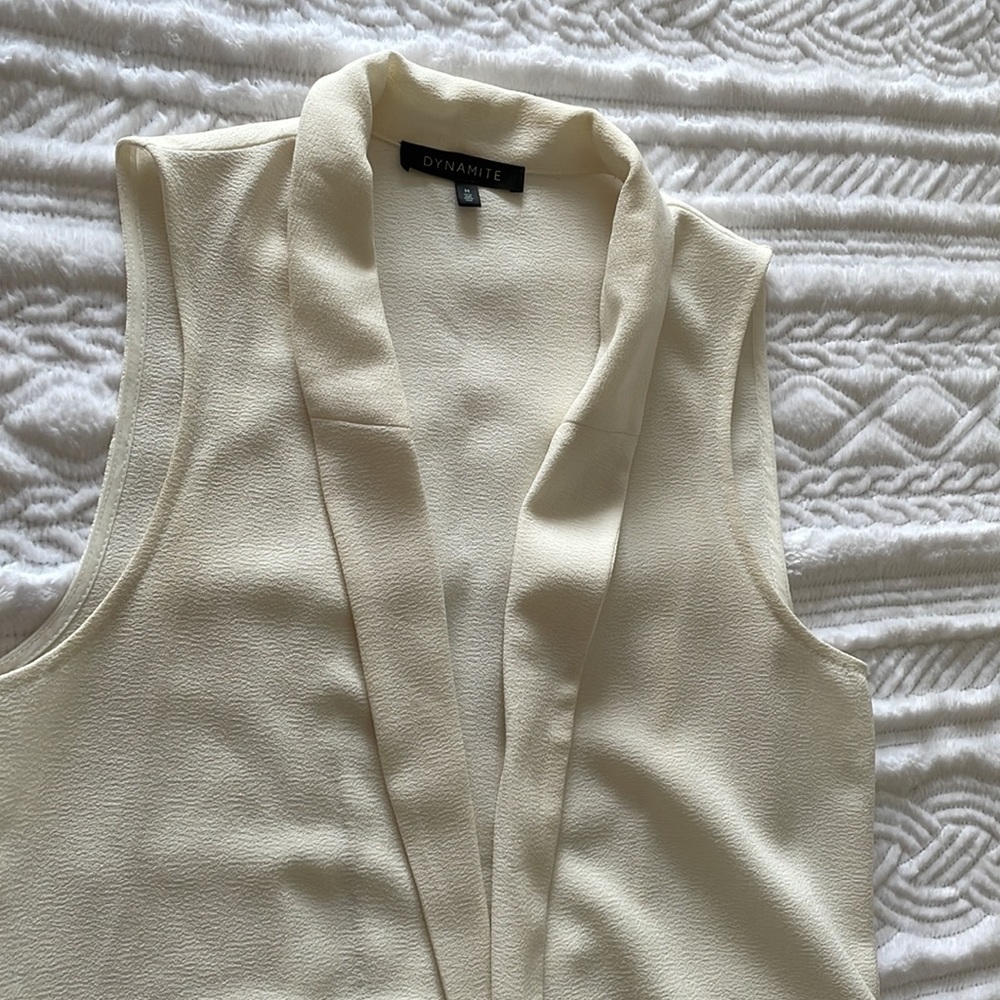 Dynamite long cream sleeveless blazer - Picture 4 of 4